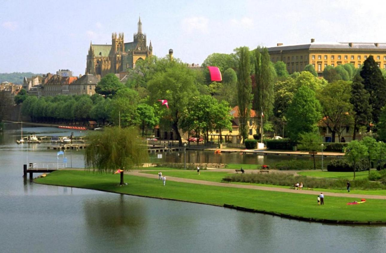 Serenity Bed Palace 2 Metz Gare Exterior photo